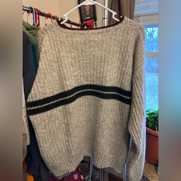 Vintage J. Crew Sweater 100% Wool XL - Picture 4 of 5